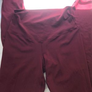 Burgundy Aerie move leggings 7/8 length